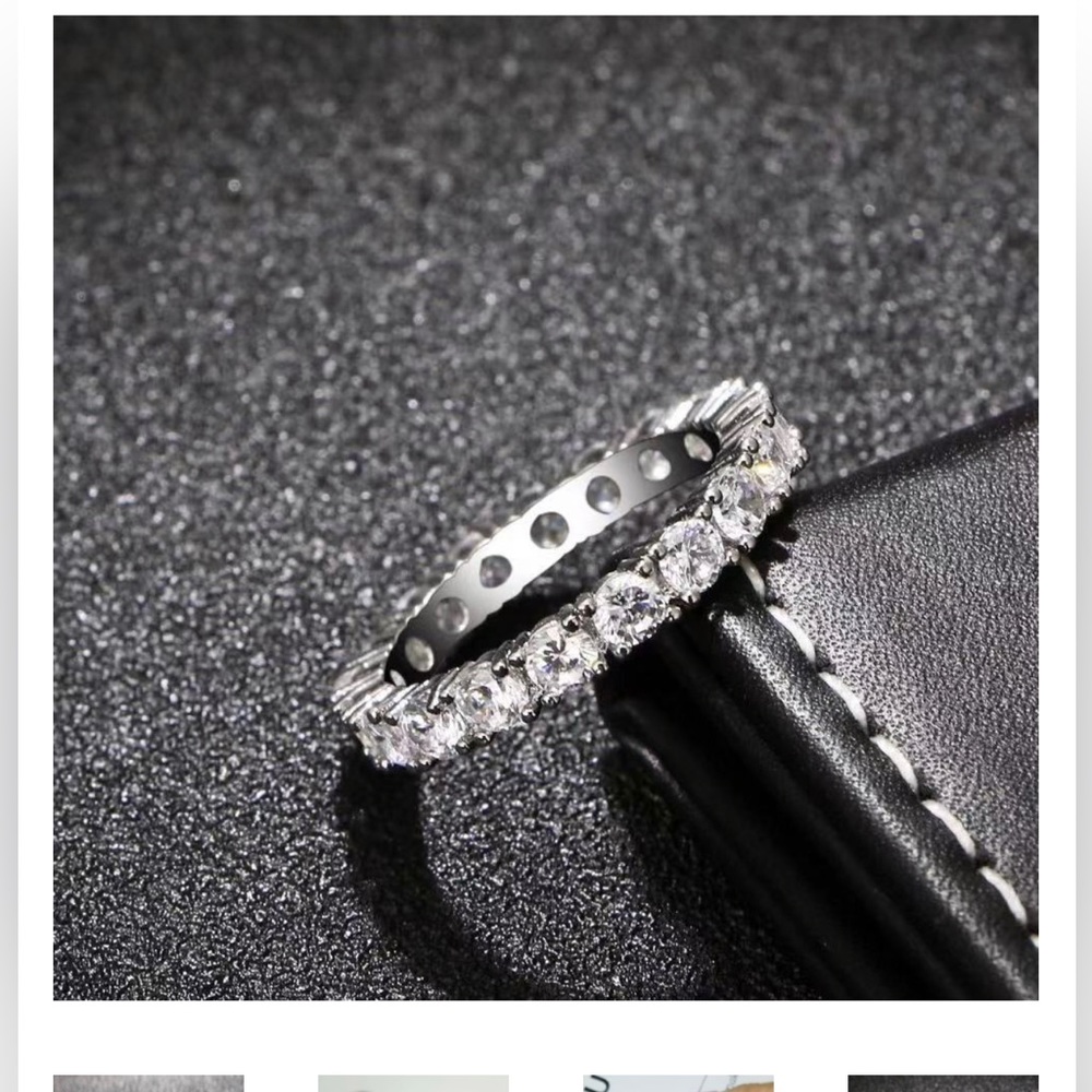 Gorgeous SINGLE ROW 925 STERLING SILVER ETERNITY BAND RING (size 5) ⭐️SALE⭐️
